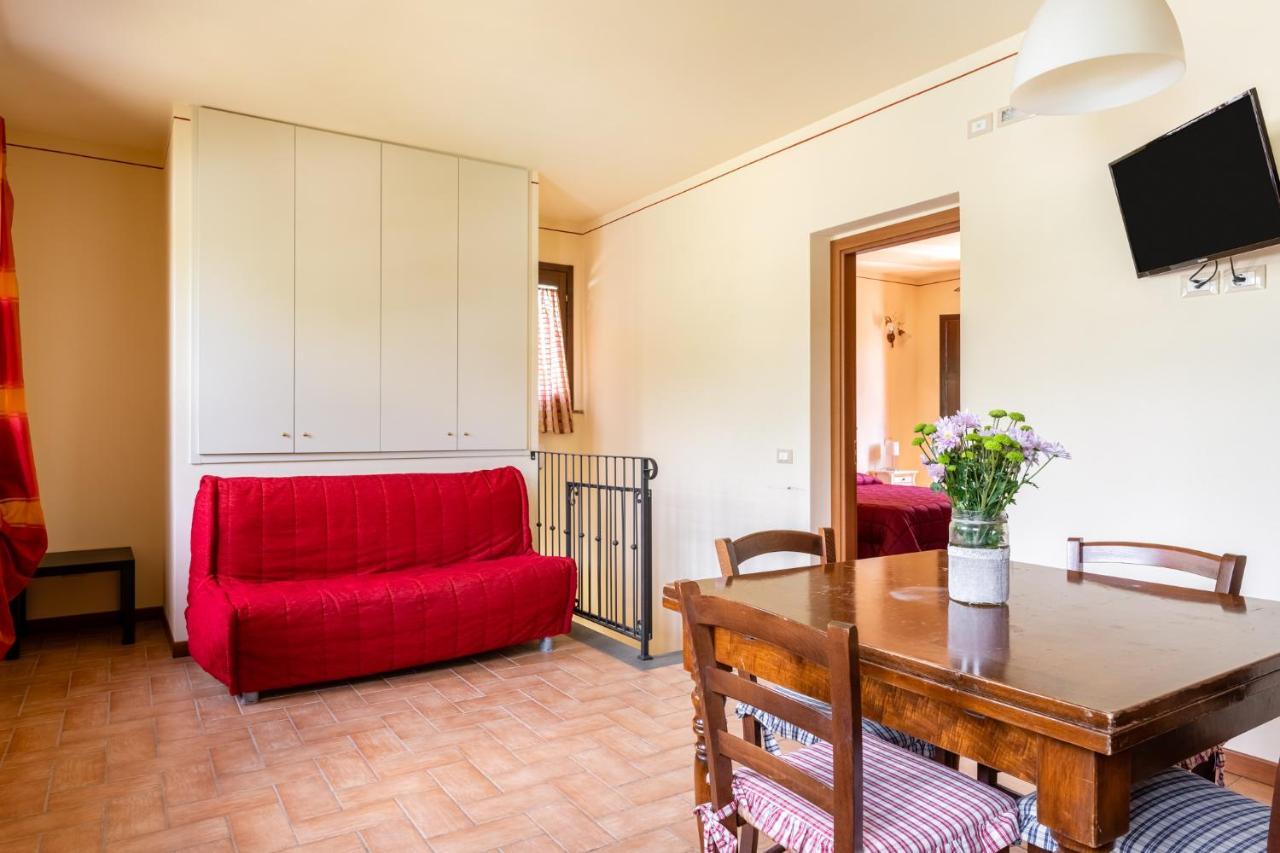 Casolare Dei Fiori - Calla Montecarlo Kültér fotó