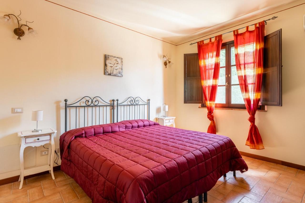 Casolare Dei Fiori - Calla Montecarlo Kültér fotó